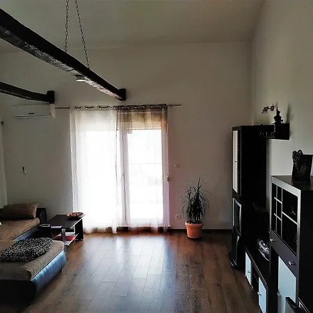 Kaic Apartman *
